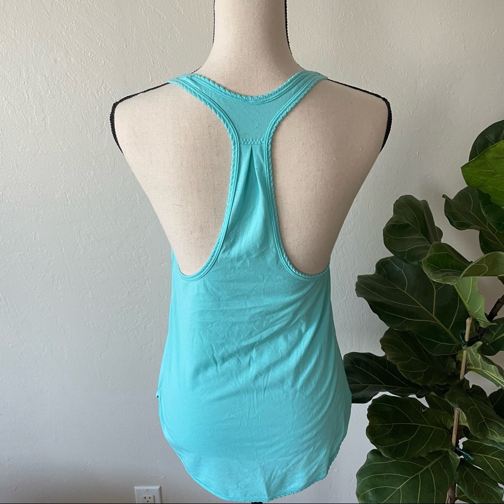 *** LULULEMON Racerback Tank Size 4 *** - Picture 2 of 3
